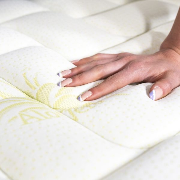 Kit Notte Elisir (Materasso + Letto + Cuscino)